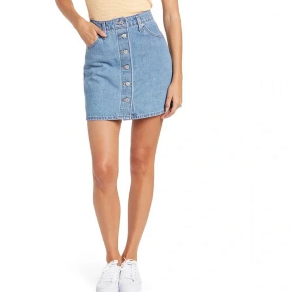Levi’s Blue Denim Notch A-Line Front Button Down Mini Skirt-Size 32